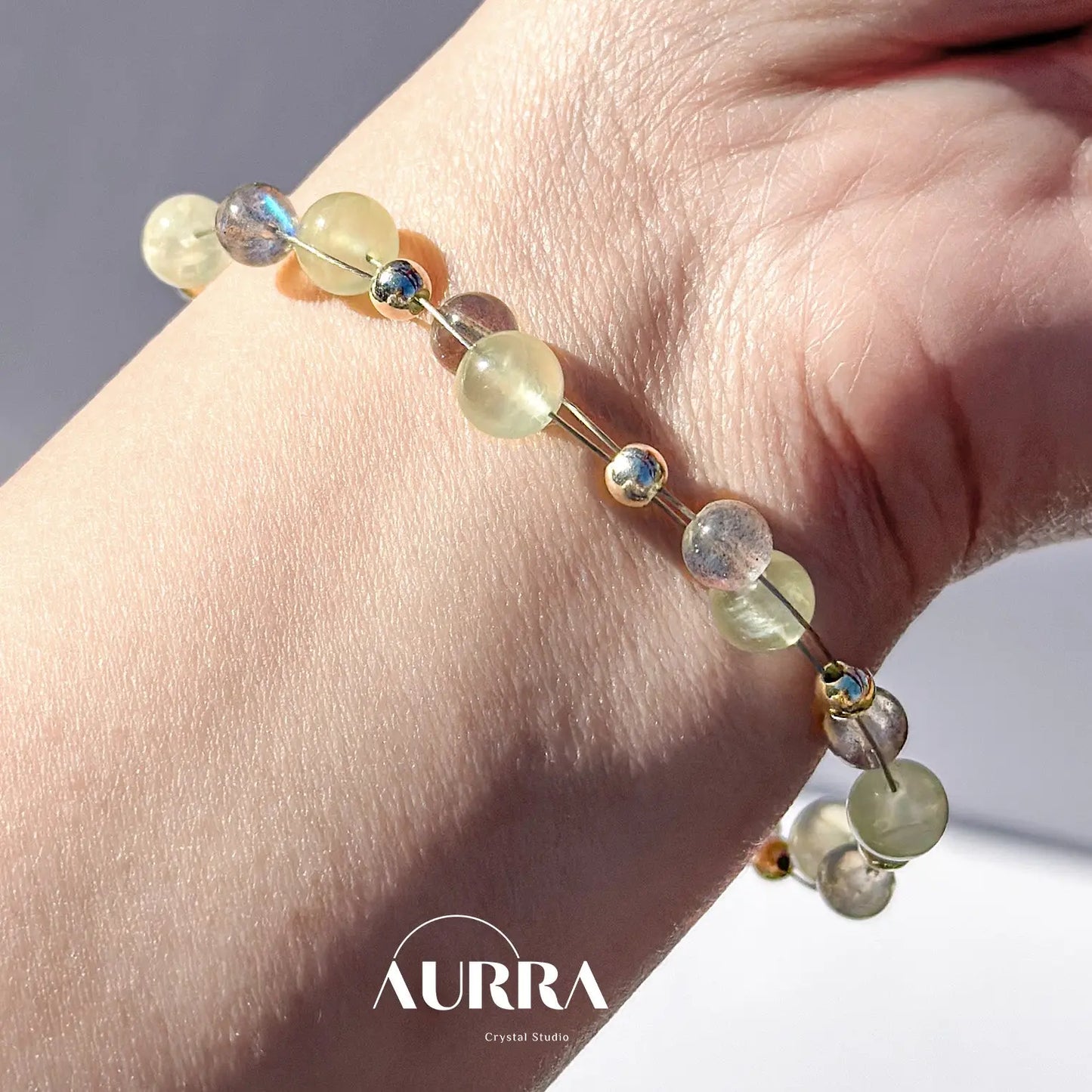 Promotes Calmness | Prehnite & Labradorite Bracelet - Aurra Crystal